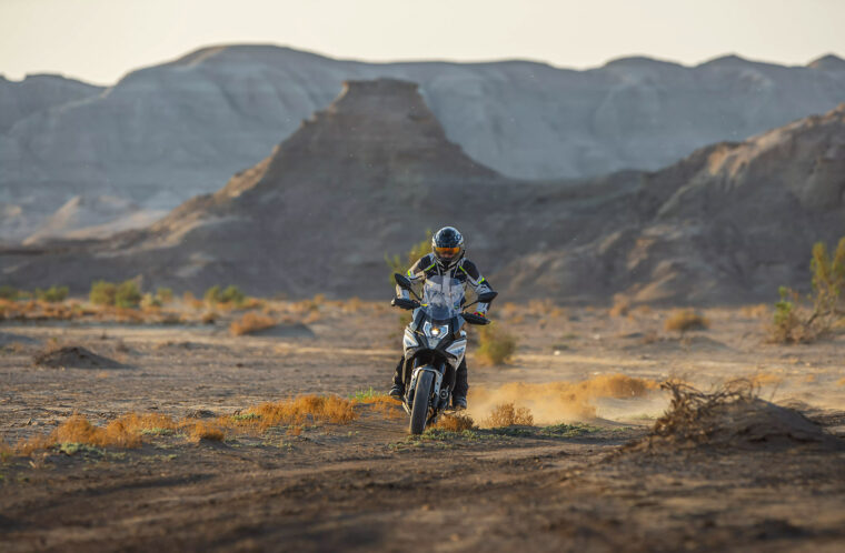 CFMoto-700MT-2023- - 3