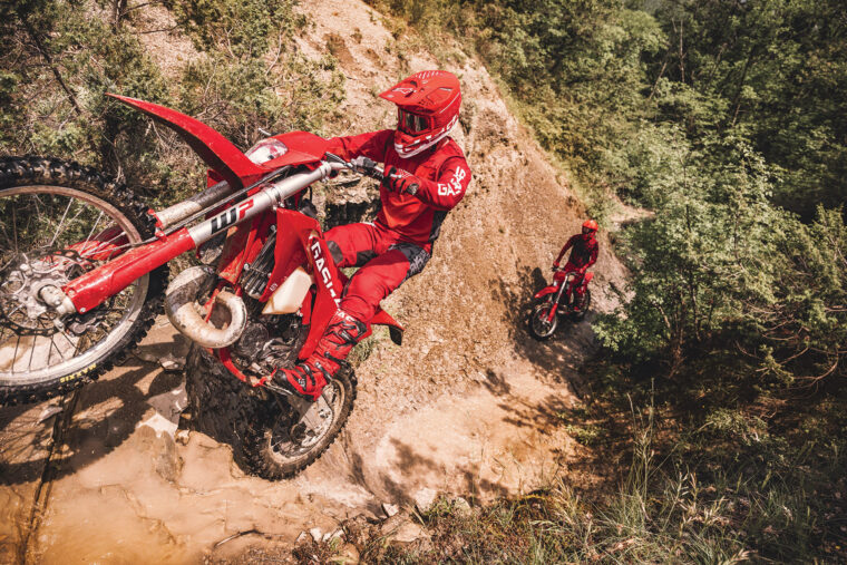 GasGas-EC-300-2024-35