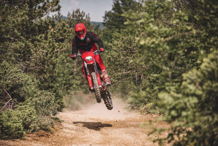 GasGas-EC-350F-450F-500F-2024-1