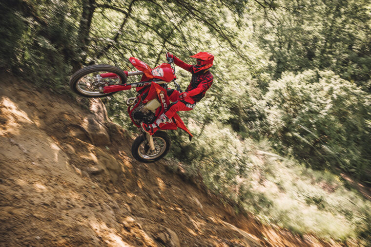 GasGas-EC-350F-450F-500F-2024-13