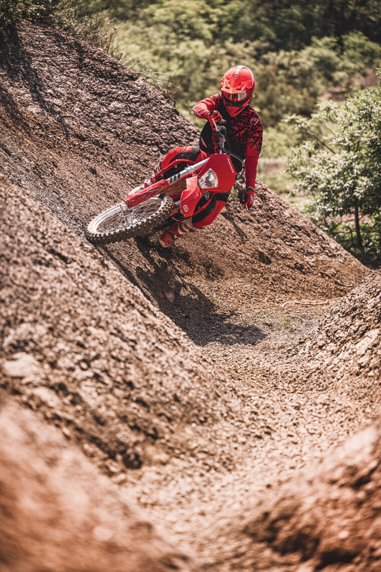 GasGas-EC-350F-450F-500F-2024-5