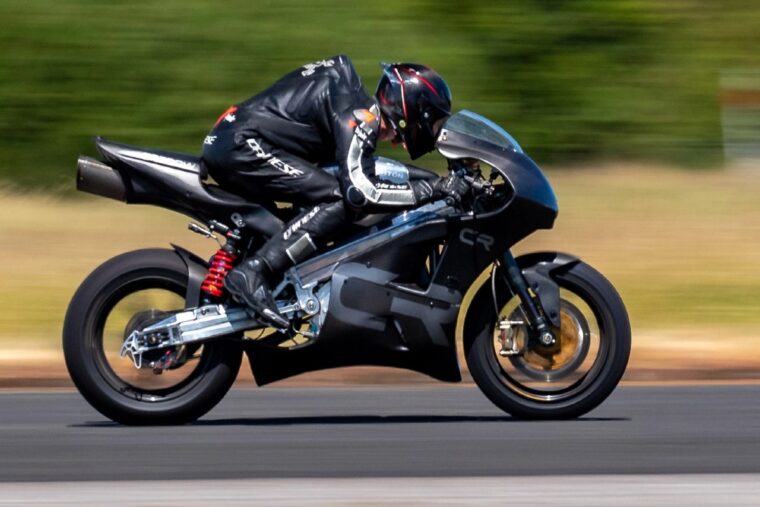 Guy-Martin-Crighton-CR700W-1