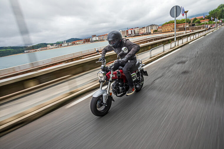 Honda-DAX-125-2023-Wheels-Waves-1