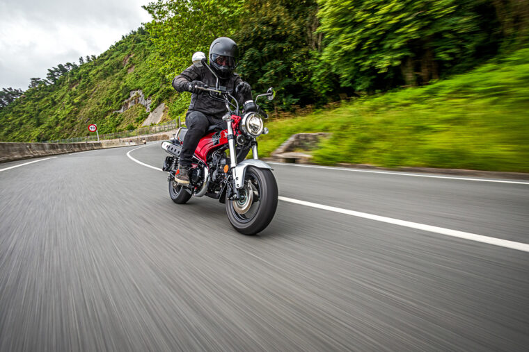 Honda-DAX-125-2023-Wheels-Waves-3