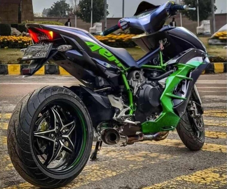 Kawasaki-J1000-H2-BikeLeaks-rumor