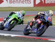 Tito Rabat logra dos décimos puestos en su reaparición en el British Superbike 18 Tito Rabat British Superbike (1)