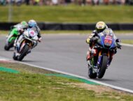 Tito Rabat logra dos décimos puestos en su reaparición en el British Superbike 15 Tito Rabat British Superbike (10)