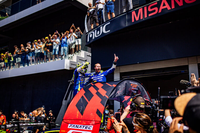 Valentino-Rossi-victoria-Misano-Fanatec-GT-World-Challenge-Europe (6)