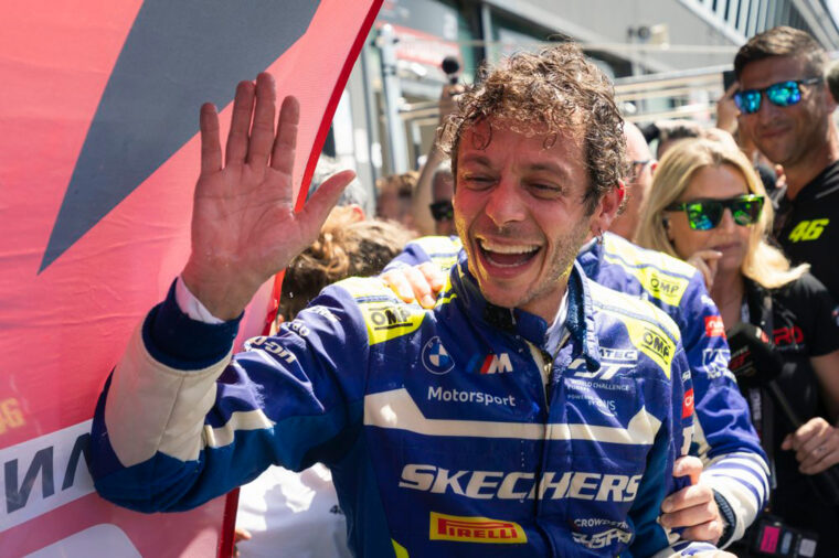 Valentino-Rossi-victoria-Misano-Fanatec-GT-World-Challenge-Europe (8)