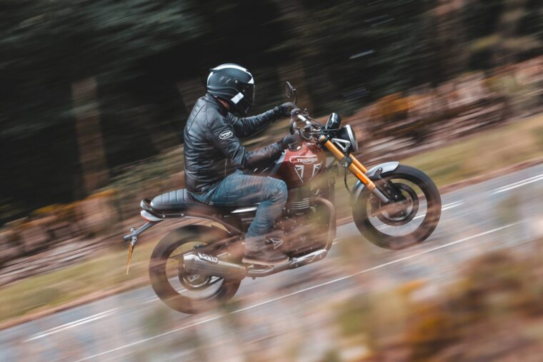 triumph-speed-400-2024-gloucester-1