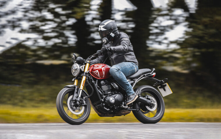triumph-speed-400-2024-gloucester-2
