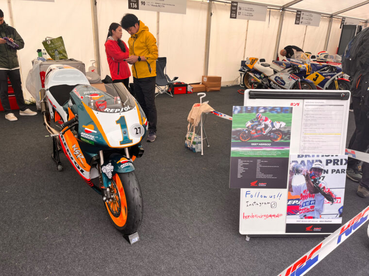 warm-up-mick-doohan-nsr500-goodwood (2)