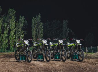 Fantic Black Edition motocross 2024 ambient3