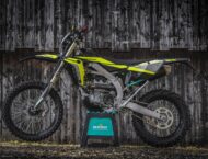 Fantic XEF 250 Black Edition 2024 ambiente12