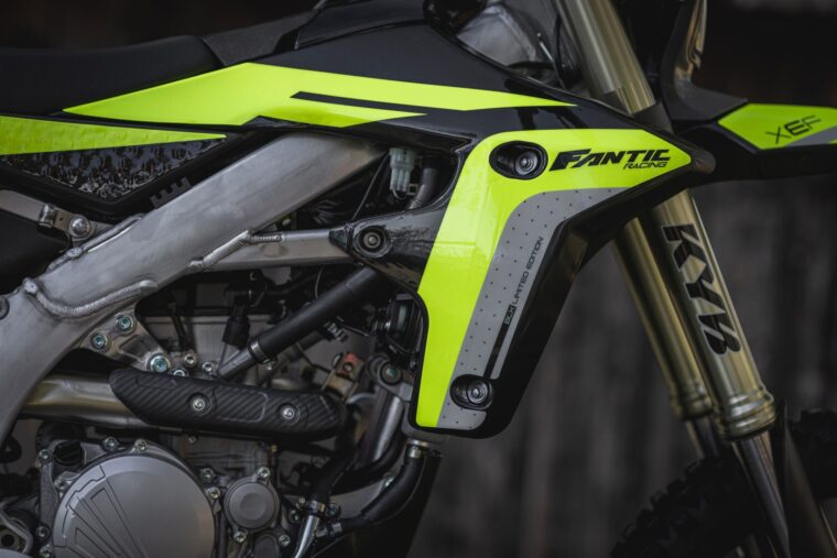 Fantic-XEF-250-Black-Edition-2024-ambiente4