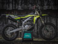 Fantic XEF 250 Black Edition 2024 ambiente9