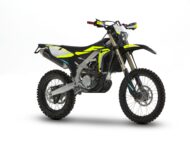 Fantic XEF 250 Black Edition 2024 estudio3