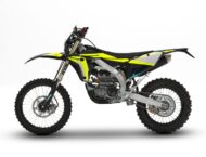 Fantic XEF 250 Black Edition 2024 estudio5