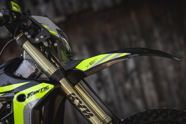 Fantic-XEF-450-Black-Edition-2024-ambiente8