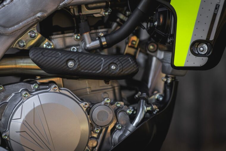 Fantic-XEF-450-Black-Edition-2024-ambiente9