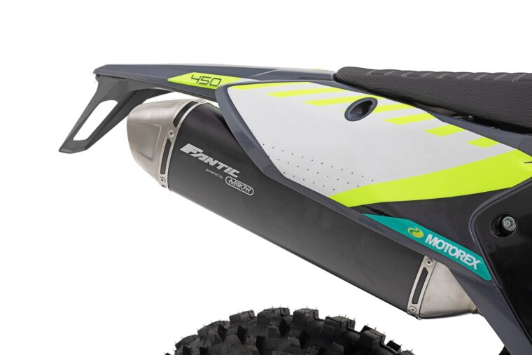 Fantic-XEF-450-Black-Edition-2024-estudio7