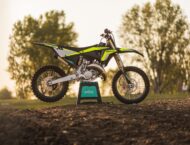 Fantic XX 125 Black Edition 2024 ambiente1