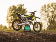 Fantic XX 125 Black Edition 2024 ambiente3