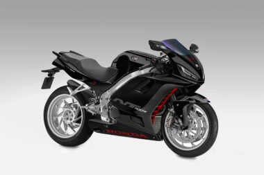 Honda NT1100R 2025 BikeLeaks