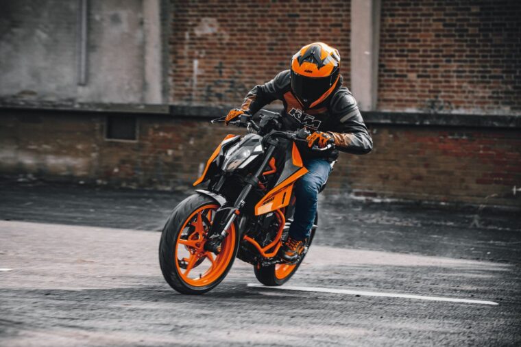 KTM-390-Duke-2024-14