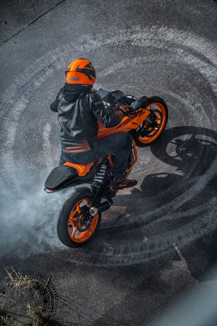 KTM-390-Duke-2024-19