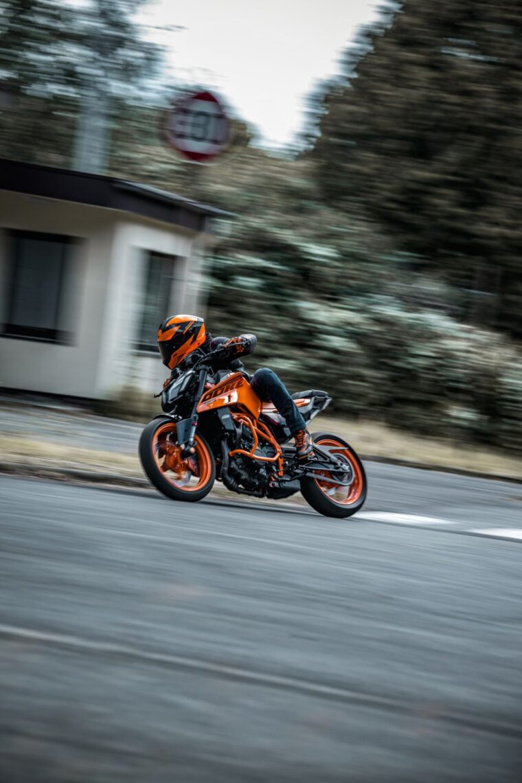 KTM-390-Duke-2024-30
