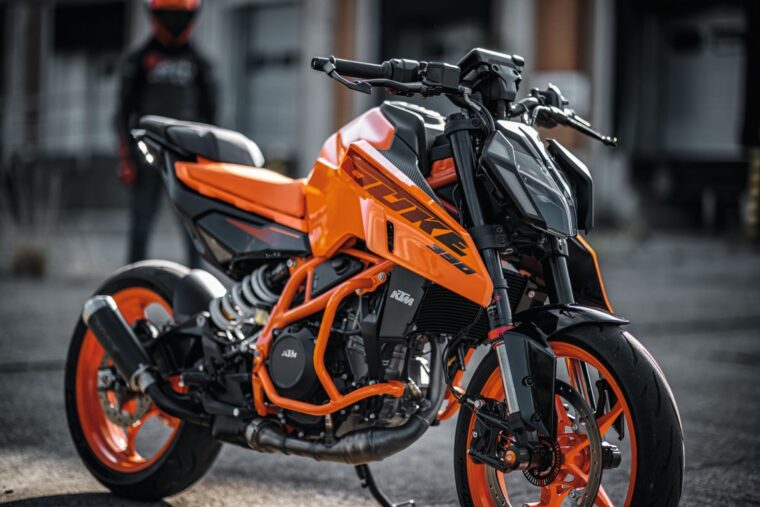 KTM-390-Duke-2024-5