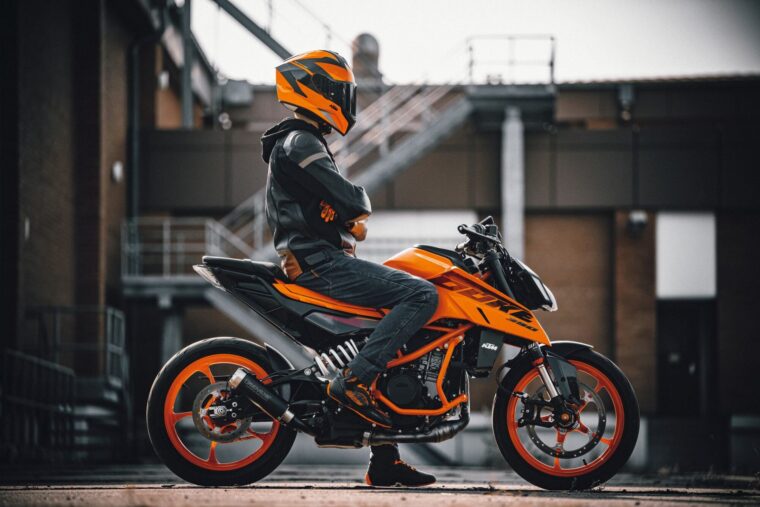 KTM-390-Duke-2024-6