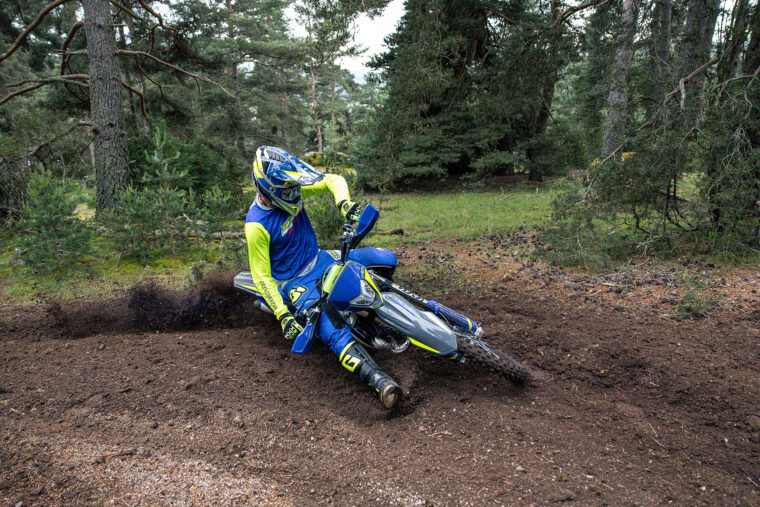 Sherco-125-SE-Factory-2024-accion3