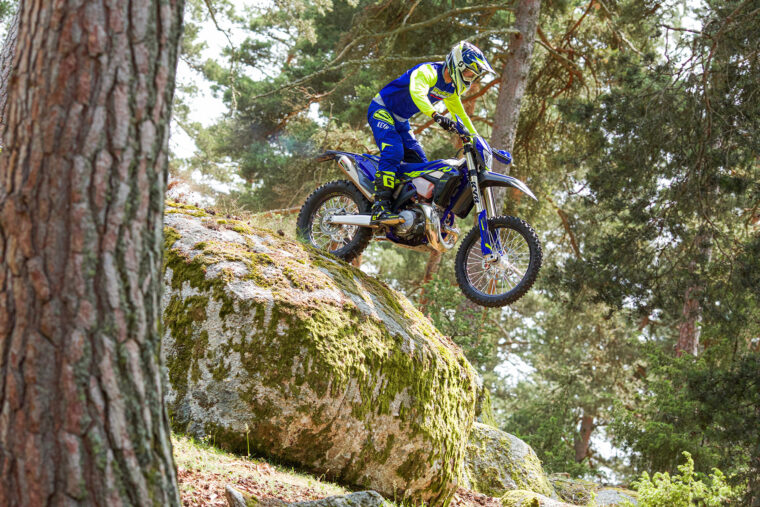 Sherco-250-300-SE-Factory-2024-accion11