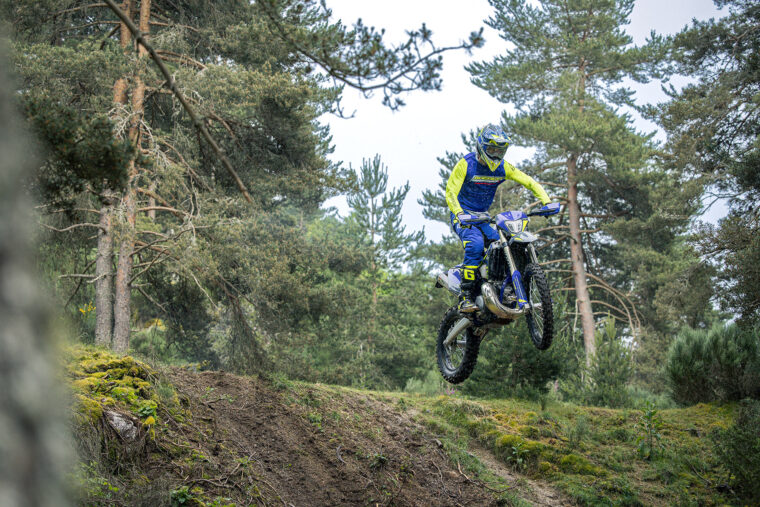 Sherco-250-300-SE-Factory-2024-accion16