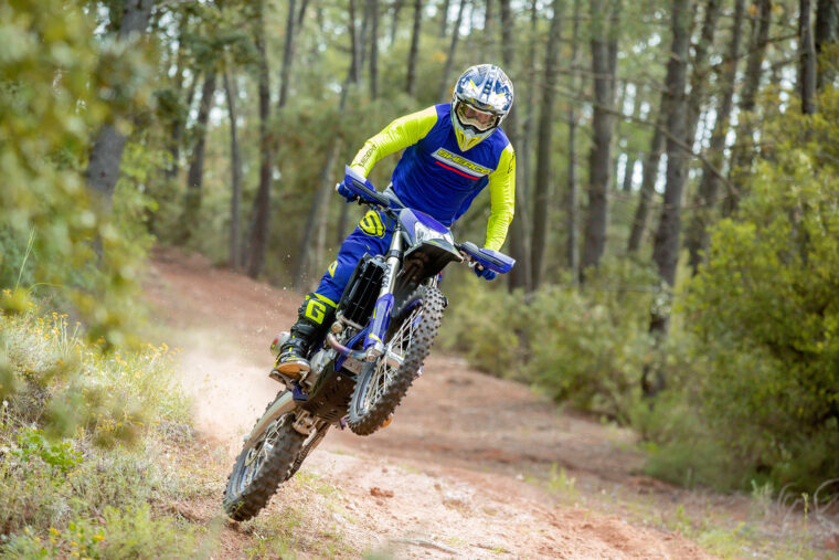Sherco-250-300-SEF-Factory-2024-accion11