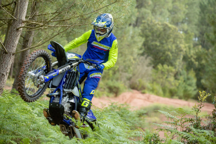Sherco-250-300-SEF-Factory-2024-accion13