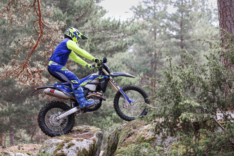 Sherco-250-300-SEF-Factory-2024-accion19