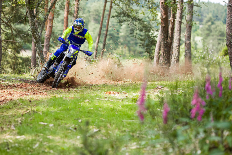 Sherco-250-300-SEF-Factory-2024-accion5