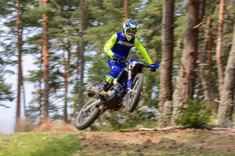 Sherco-250-300-SEF-Factory-2024-accion7