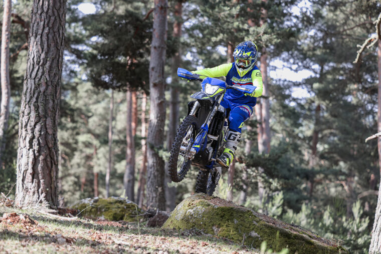 Sherco-450-500-SEF-Factory-2024-accion9