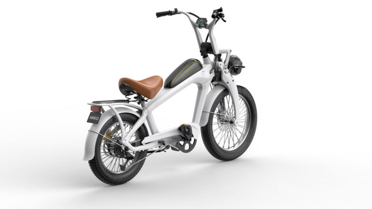 Sunra-Miku-Retrolax-2024- - 4