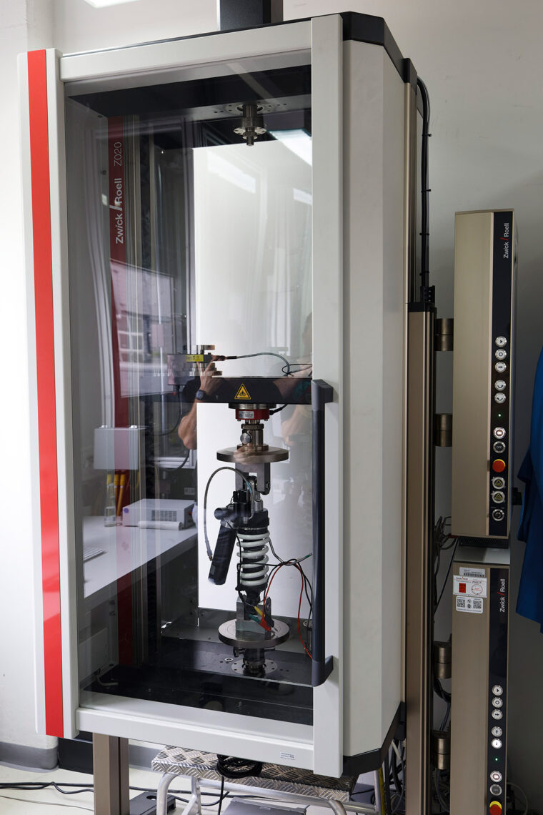 bmw motorrad suspensiones saf next (9)