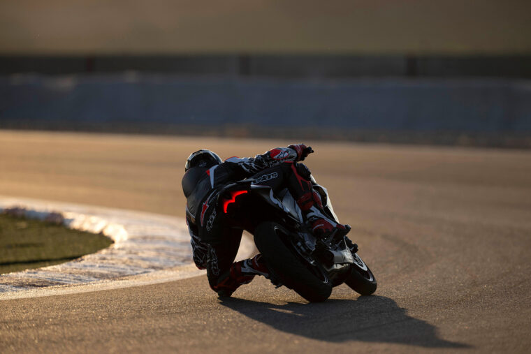 Aprilia-RS-457-2024-accion14