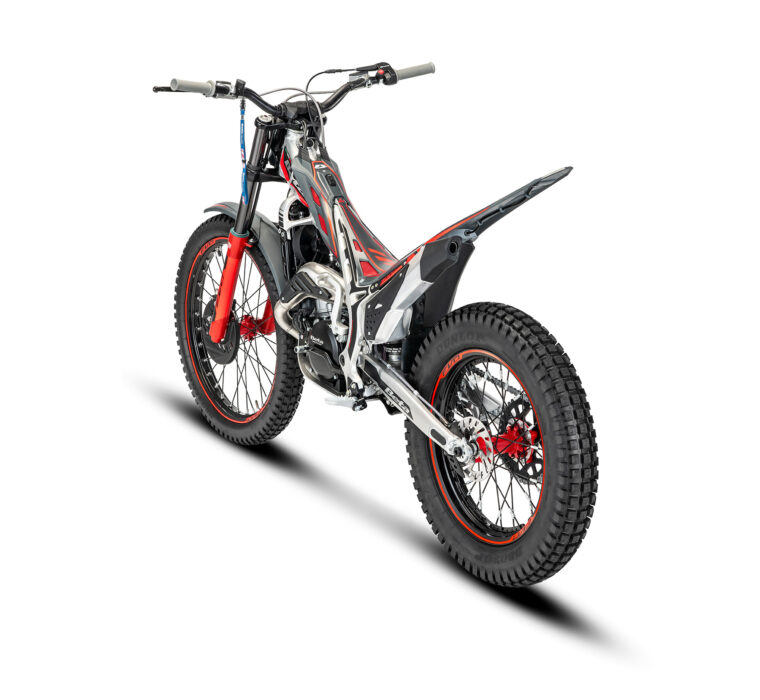 Beta-Evo-300-2T-2024-3