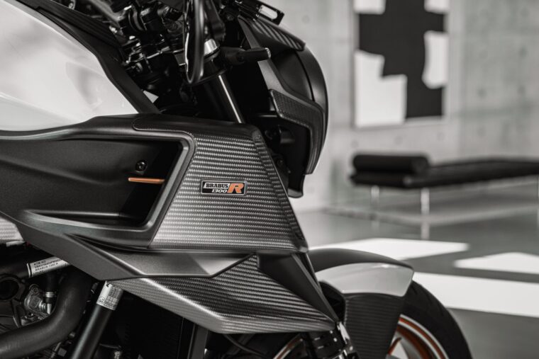 Brabus-1300-R-Masterpiece-105