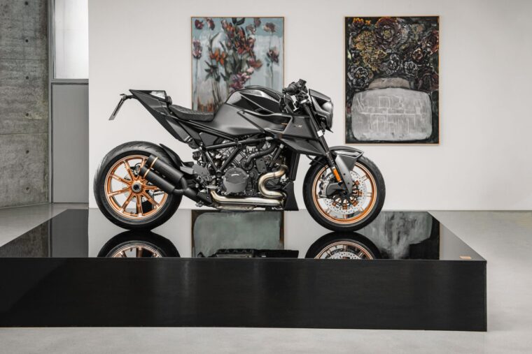 Brabus-1300-R-Masterpiece-106