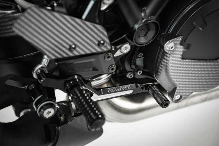 Brabus-1300-R-Masterpiece-109