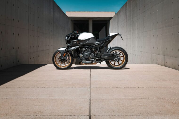 Brabus-1300-R-Masterpiece-110